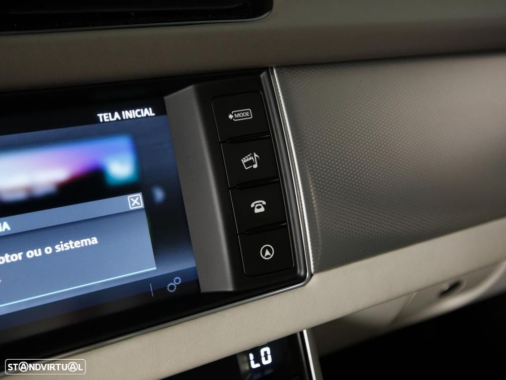 Jaguar XF - 23