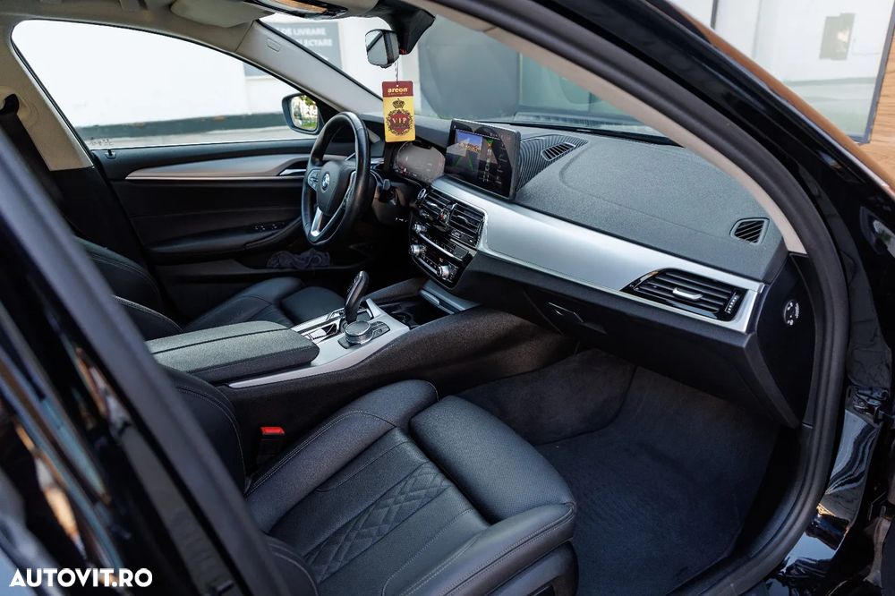 BMW Seria 5 530d AT MHEV - 7