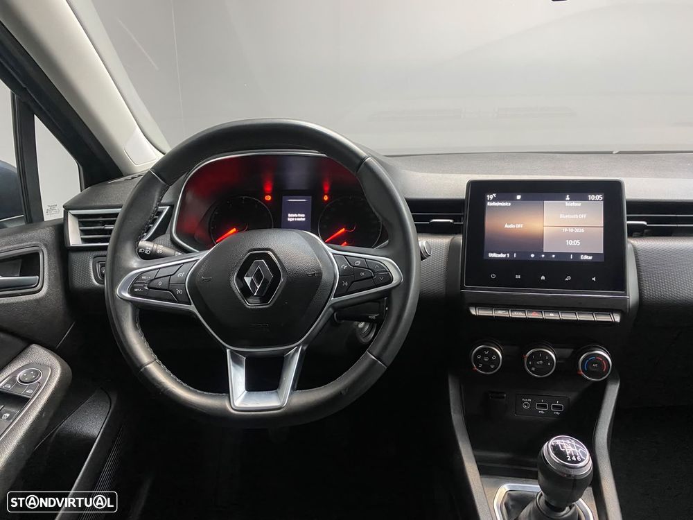 Renault Clio - 10