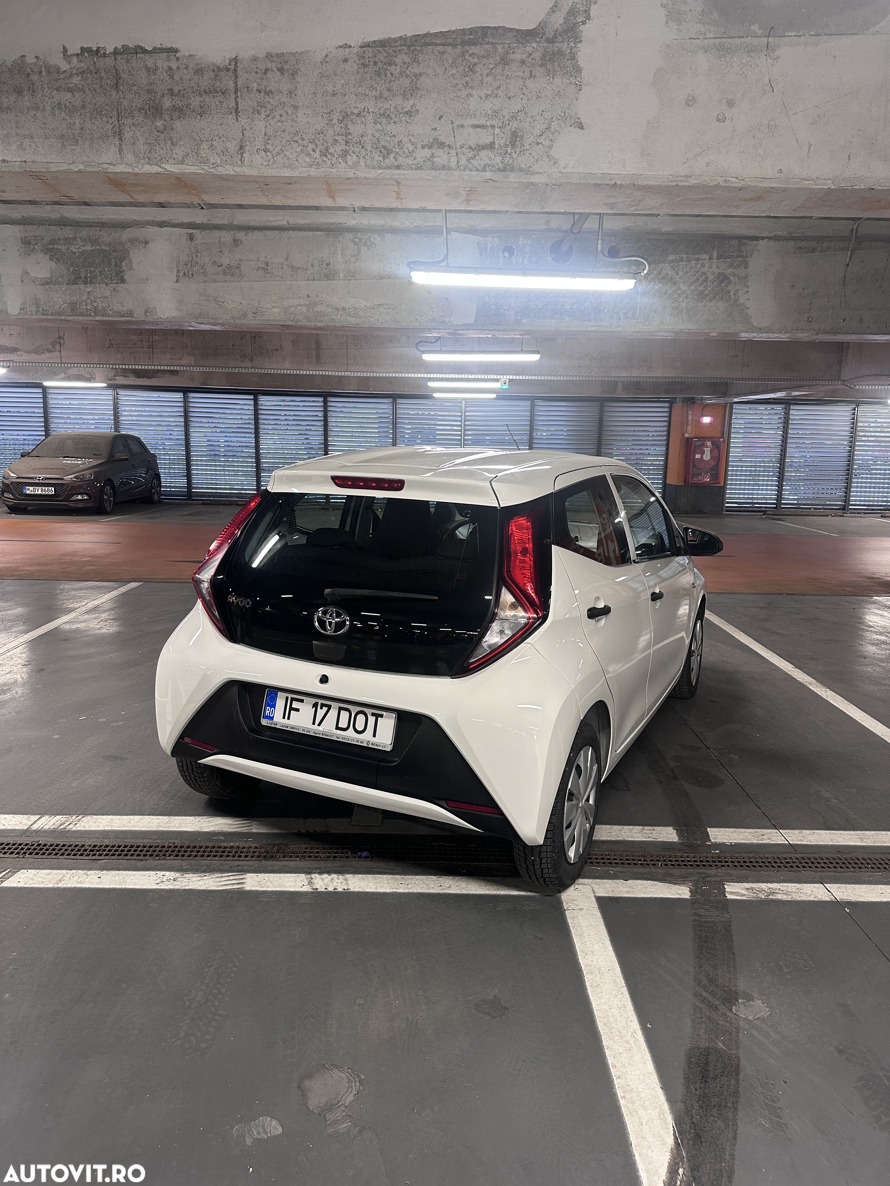 Toyota Aygo 1.0 VVY-I 5 usi X-cite - 10
