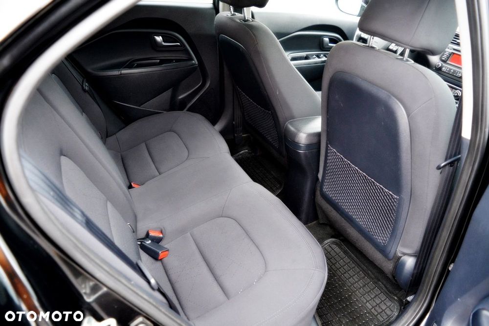 Kia Rio 1.2 Attract - 8