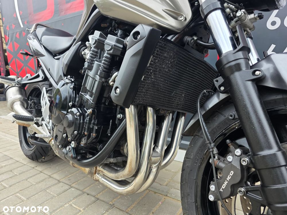 Suzuki Bandit - 25