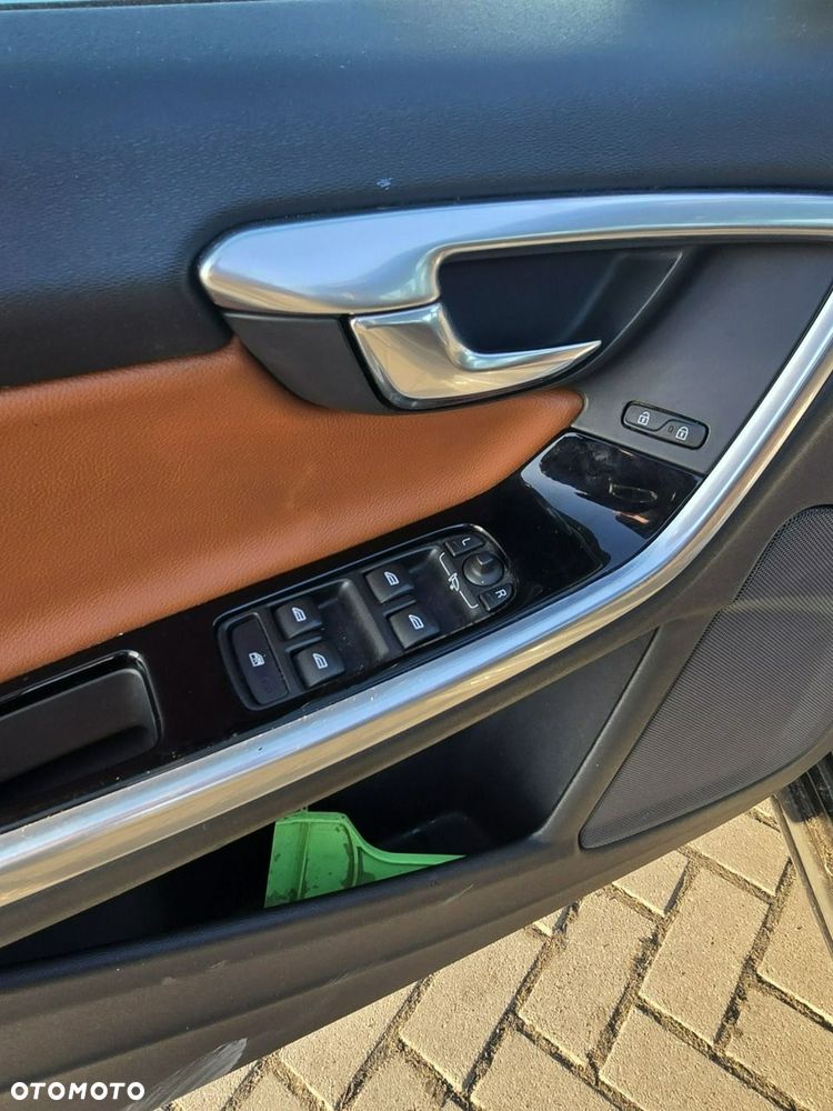 Volvo S60 - 11