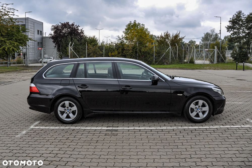 BMW Seria 5 520d Touring - 5