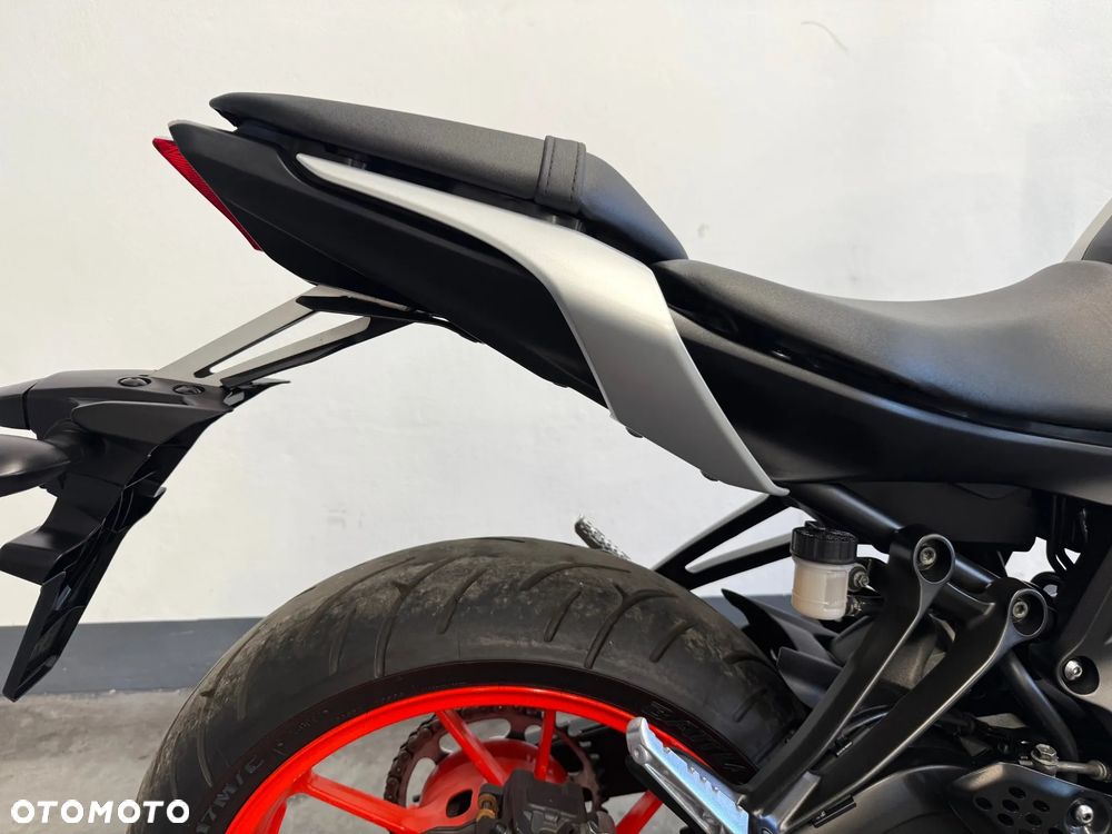 Yamaha MT - 37