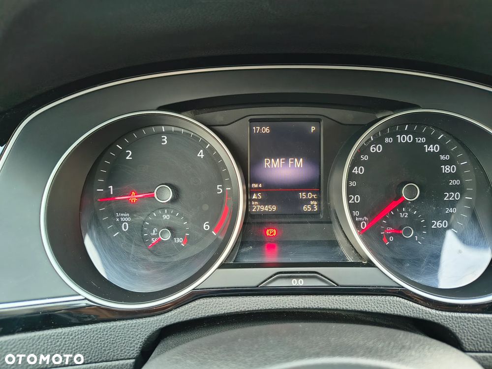 Volkswagen Passat - 9