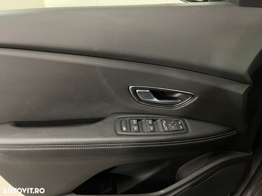 Renault Scenic BLUE dCi 120 EDC BUSINESS EDITION - 24