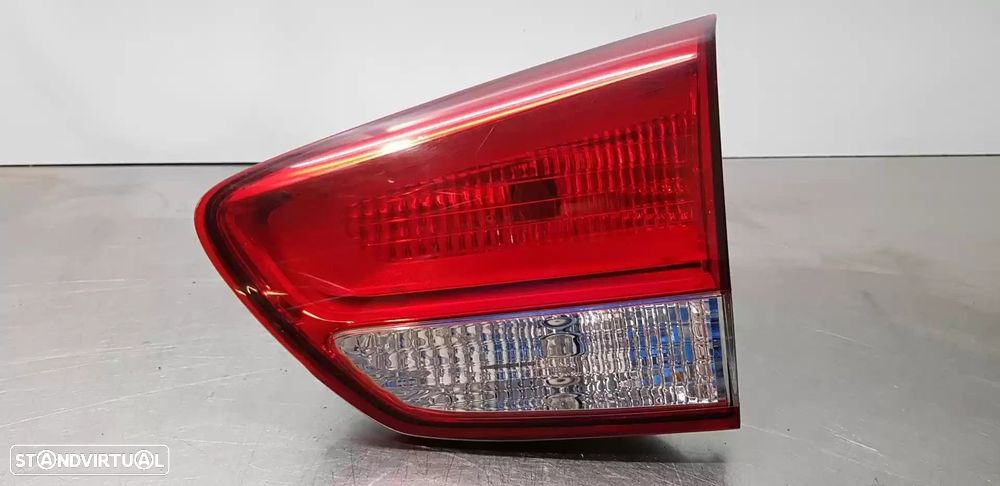 FAROLIM TRASEIRO DIREITO INTERIOR KIA CARENS IV 2017 -92404A4020 - 4