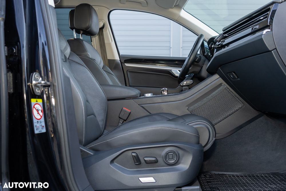 Volkswagen Touareg 3.0 V6 TDI SCR 4Motion Automatik Elegance - 14