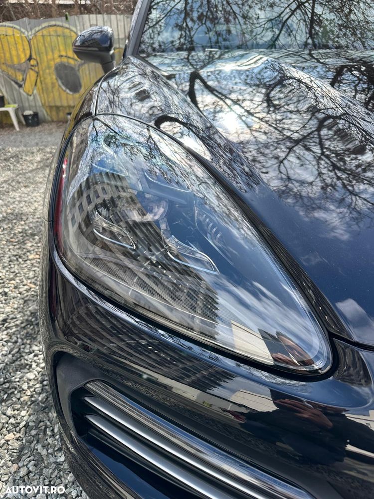 Porsche Cayenne S - 3