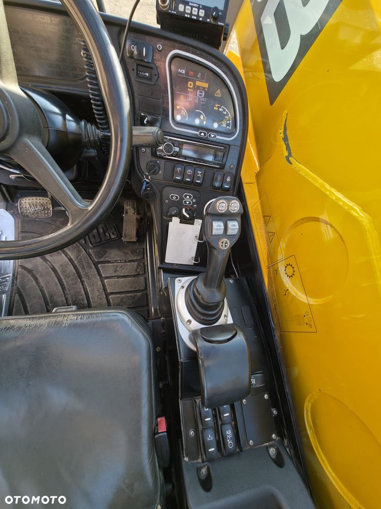 JCB 536-70 Agri Plus - 11