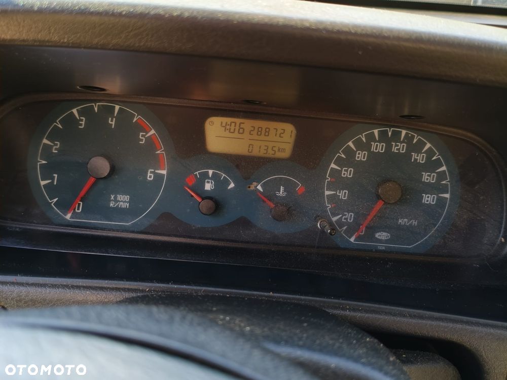 Nissan Terrano 2.7 TDi Comfort - 12