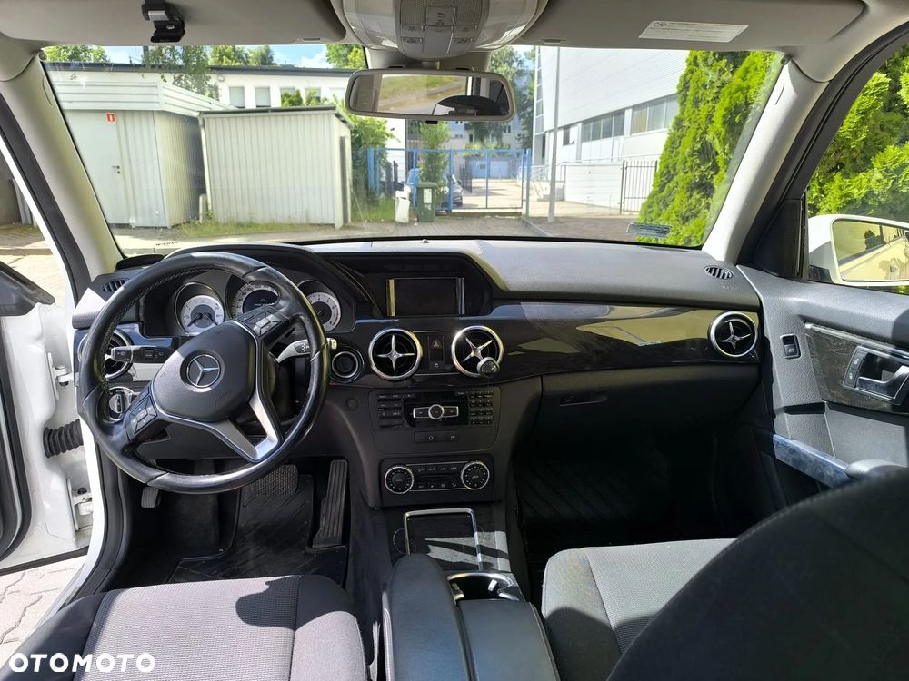 Mercedes-Benz GLK 350 4-Matic - 21