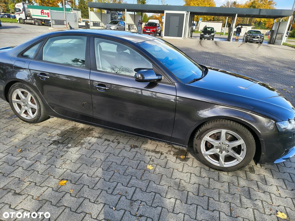 Audi A4 Limousine