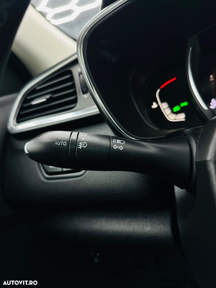 Renault Kadjar Energy TCe 130 Bose Edition - 31