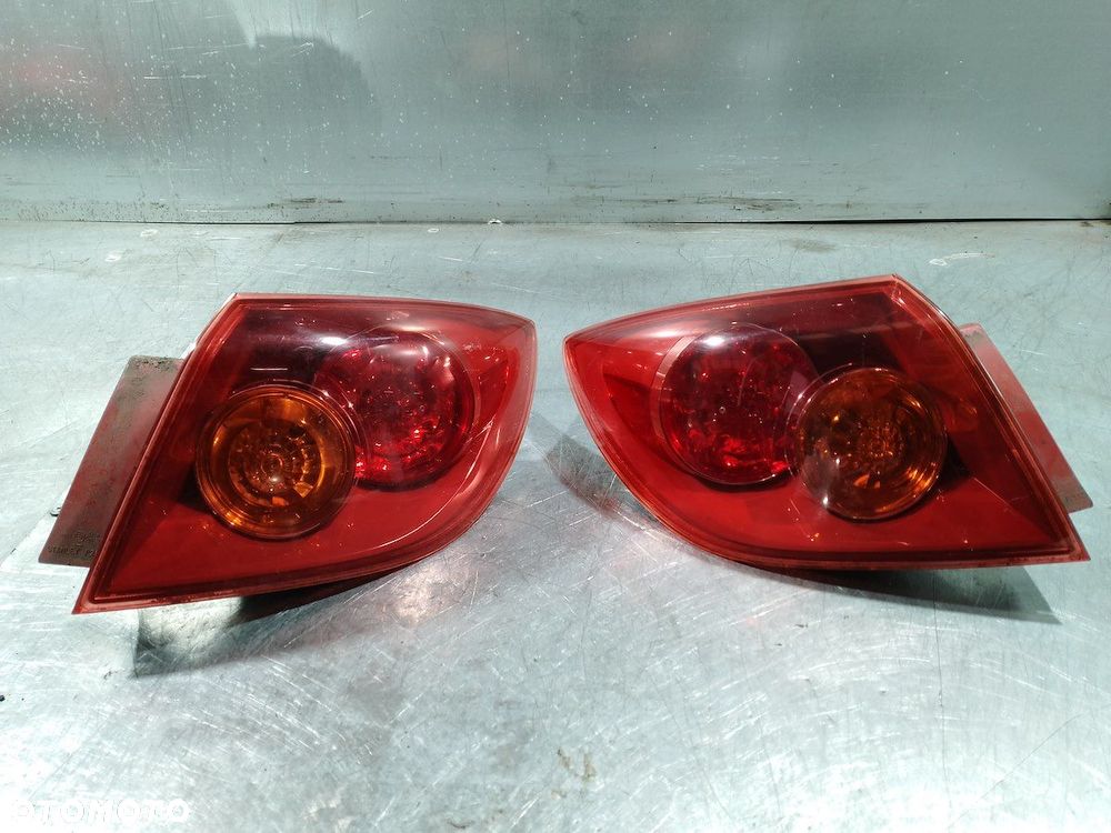LAMPY TYŁ KOMPLET MAZDA 3 HATCHBACK 5 DRZWI  P2912  P2913 - 1