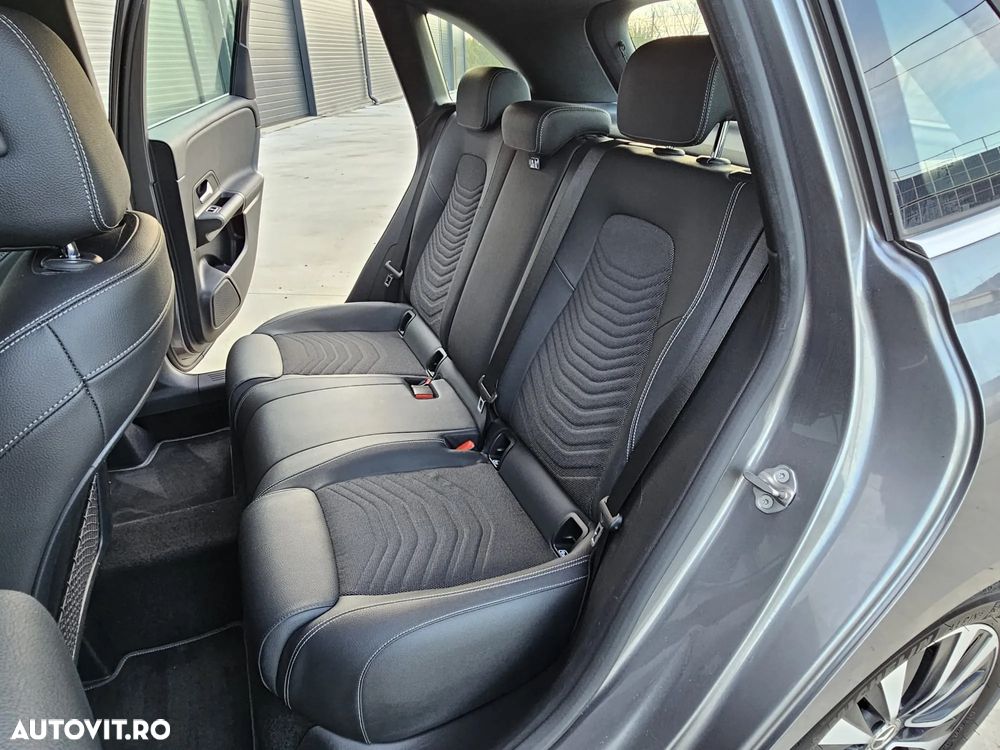Mercedes-Benz B - 15