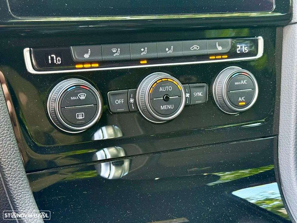 VW Golf R 4Motion BlueMotion DSG - 25