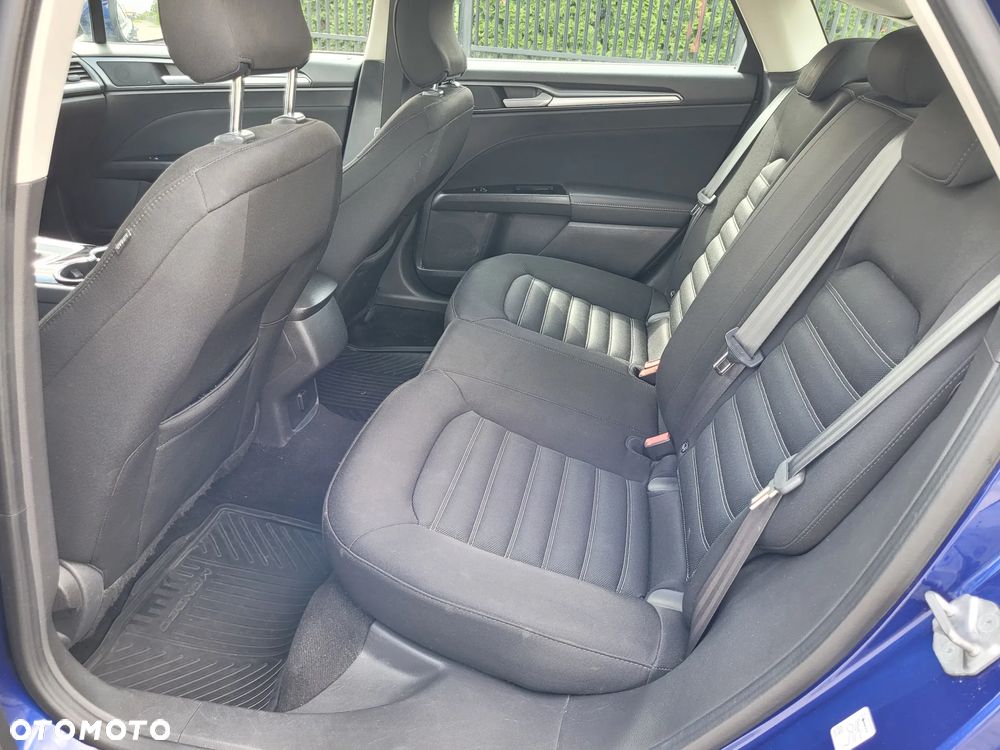 Ford Mondeo - 23