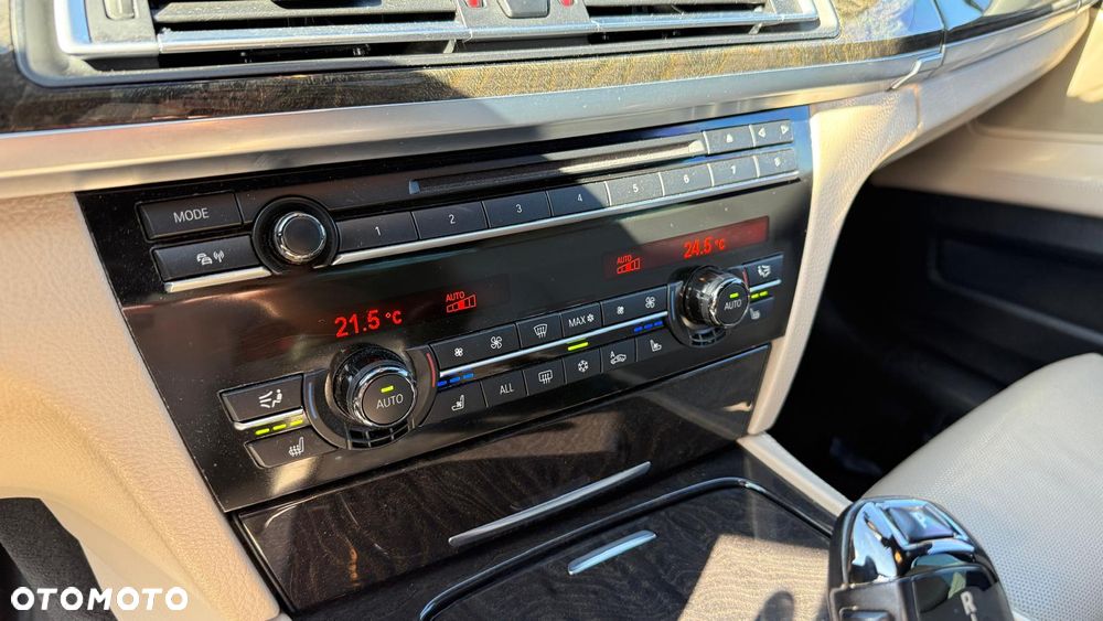 BMW Seria 7 740d xDrive - 15