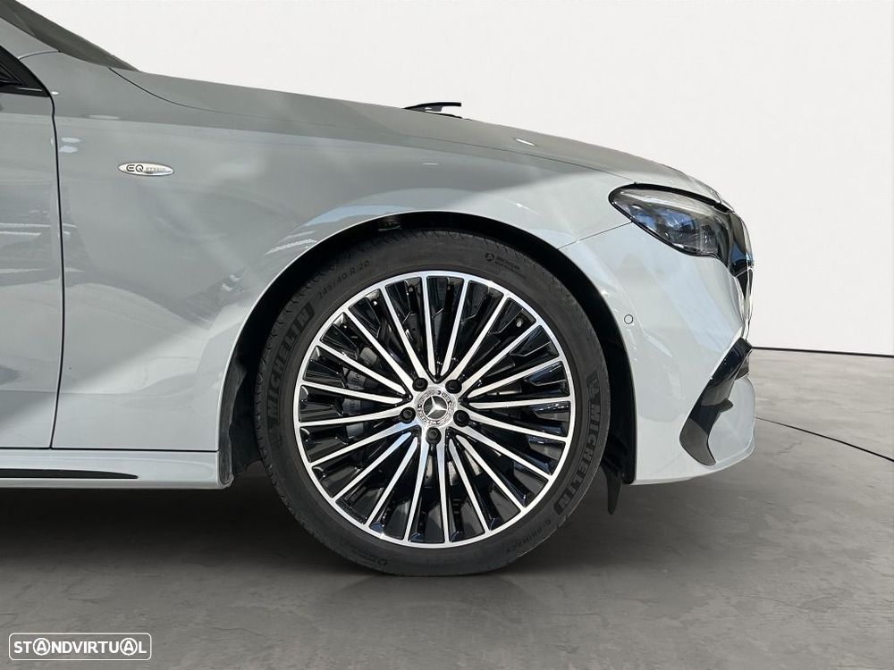 Mercedes-Benz E 300 - 6