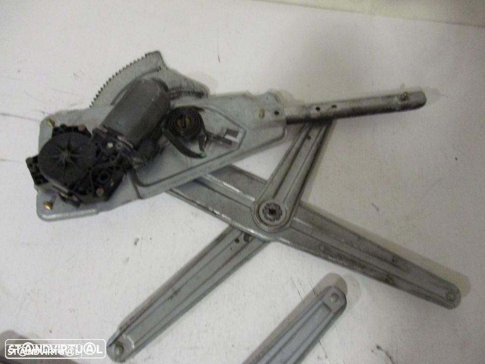 Elevador elevadores vidros Renault Twingo esquerdo / direito - 2