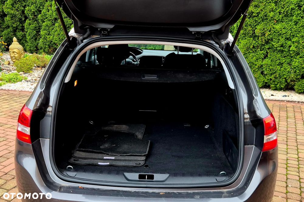 Peugeot 308 BlueHDi 130 Allure - 18