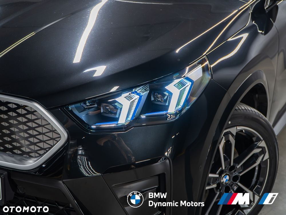 BMW iX2 eDrive20 - 8