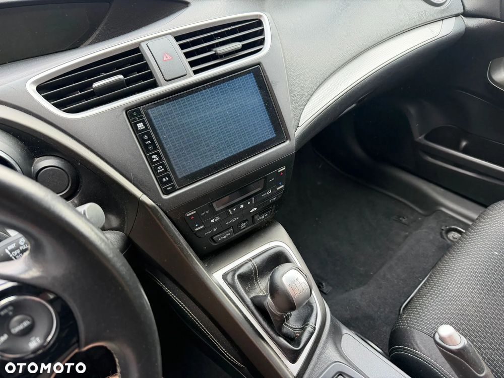 Honda Civic 1.6 i-DTEC Executive Black Edition - 17