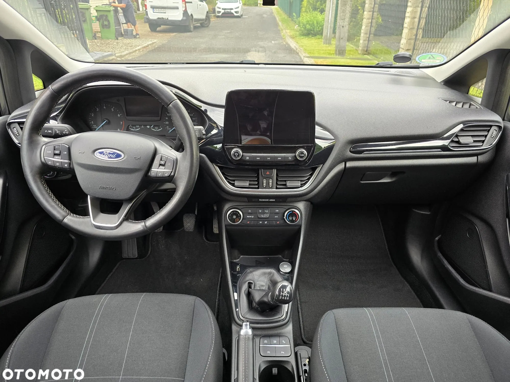 Ford Fiesta 1.0 EcoBoost S&S COOL&CONNECT - 28