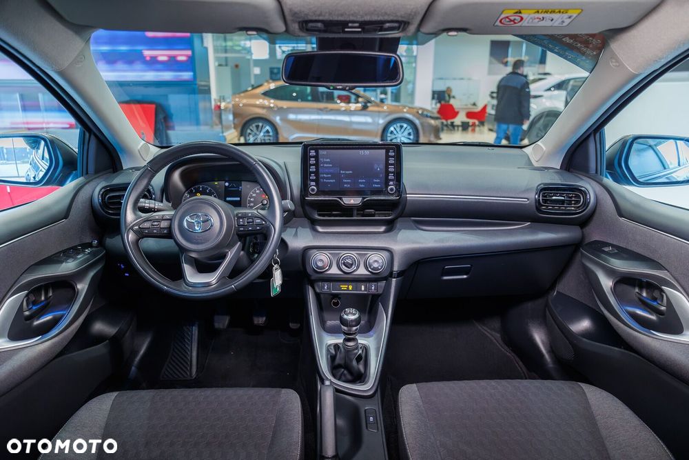 Toyota Yaris - 10