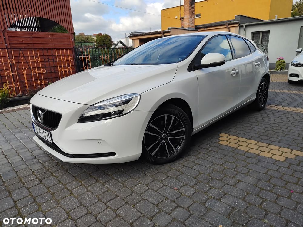 Volvo V40 D2 Momentum - 2