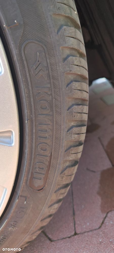 BMW Seria 3 318i - 13