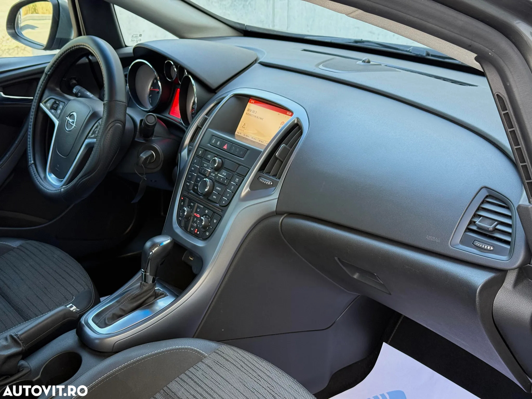 Opel Astra 1.6 TWINPORT ECOTEC Enjoy Aut. - 9