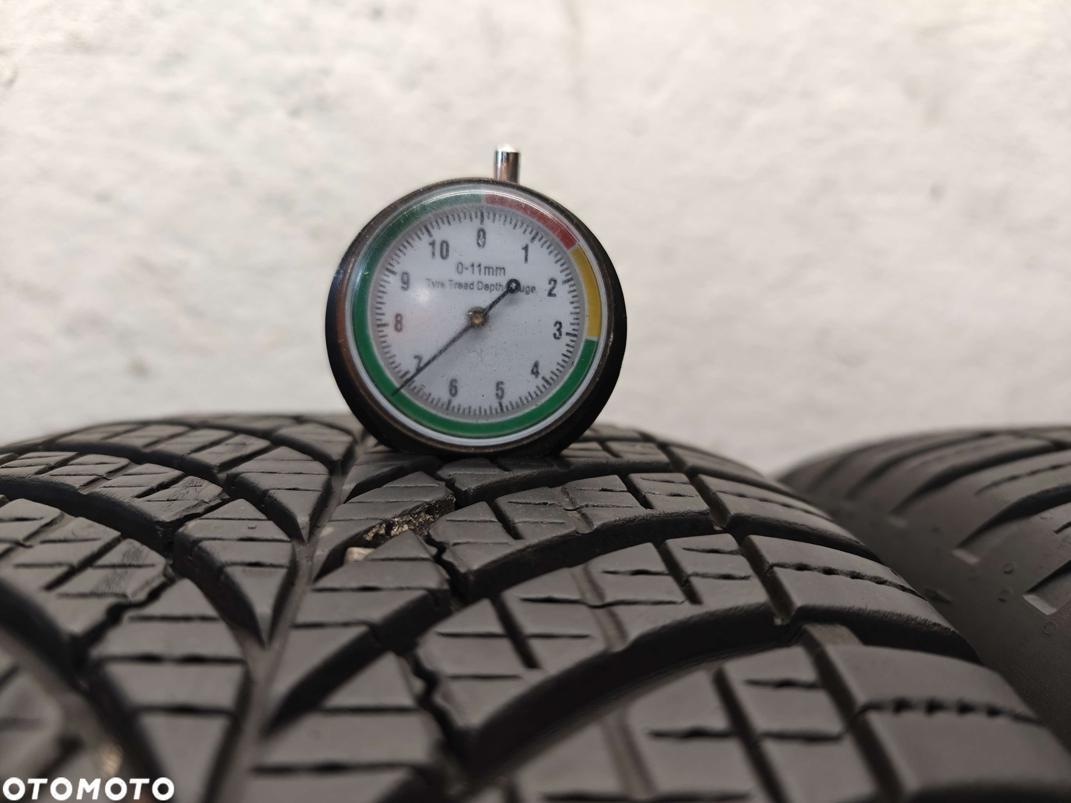 4x 215/60R17 opony całoroczne Goodyear 7,2mm 2021 (N286) - 4