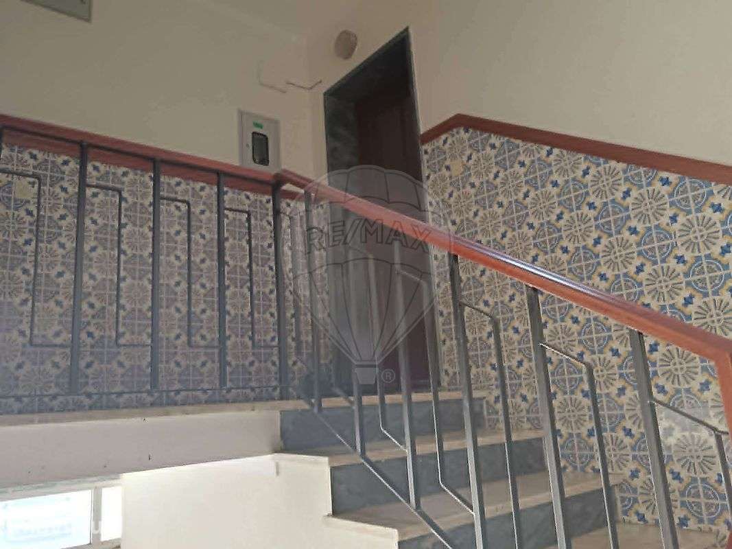 Apartamento T0 para arrendamento - Grande imagem: 2/7