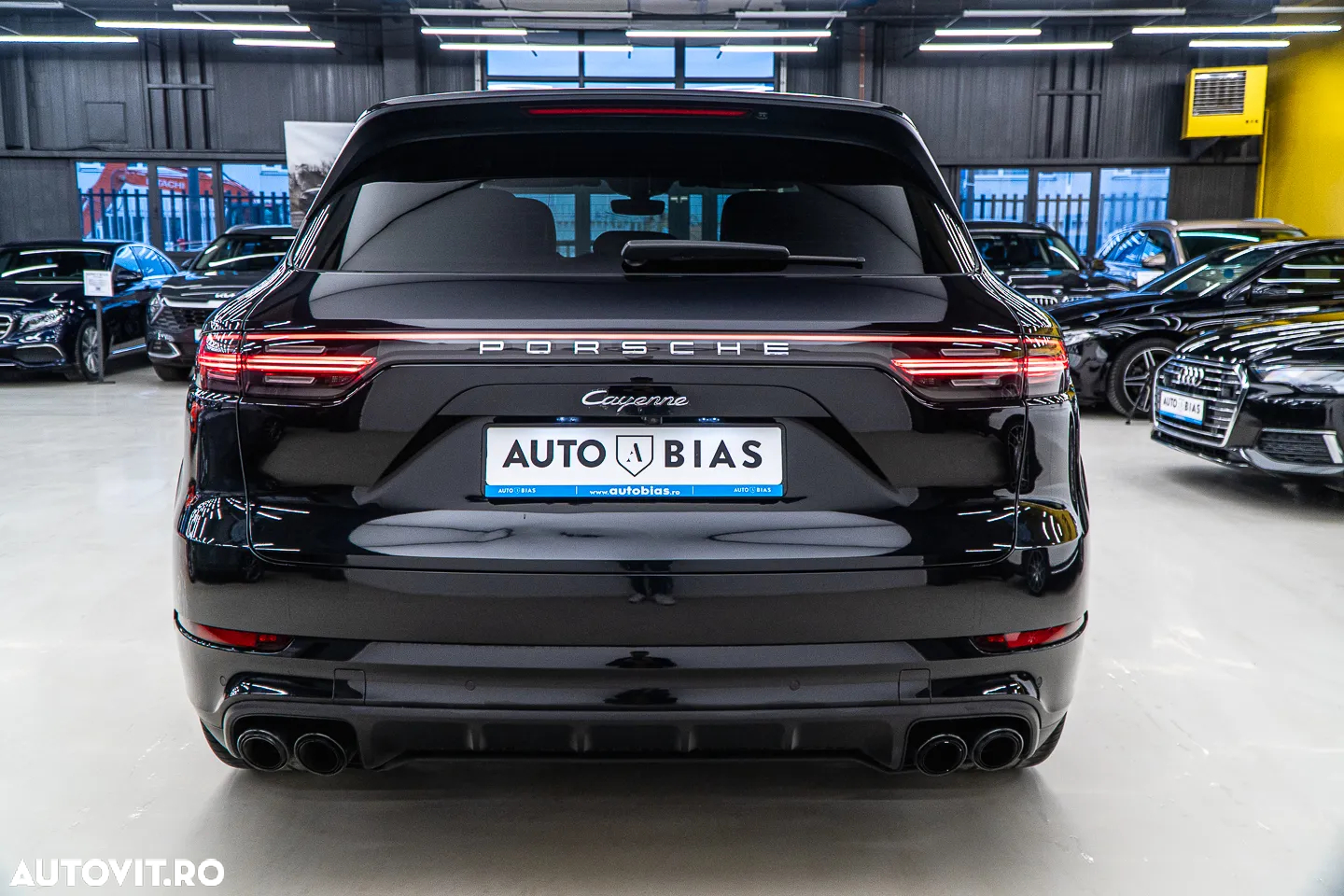 Porsche Cayenne Tiptronic S - 27