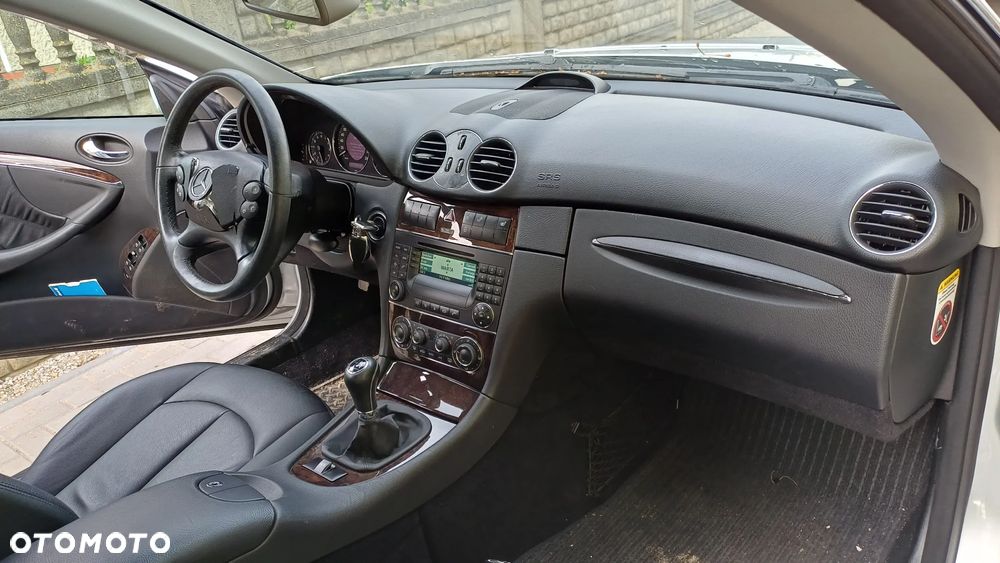 Mercedes-Benz CLK 200 Kompressor Avantgarde Sport Edition - 25