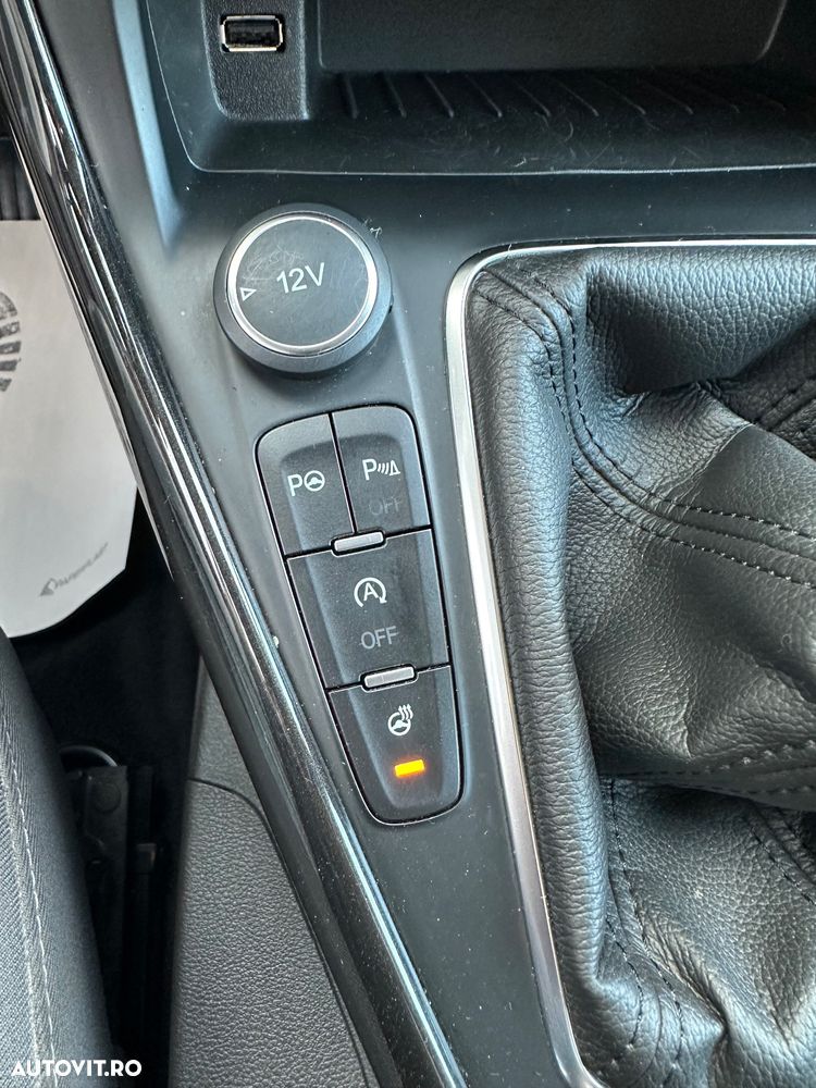 Ford Focus Turnier 1.5 TDCi DPF Start-Stopp-System Titanium - 25