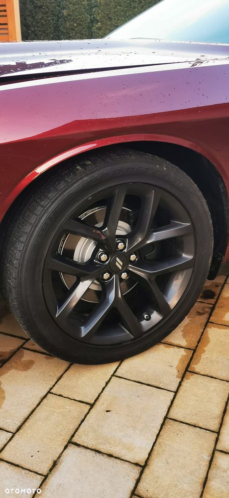 Dodge Challenger - 19