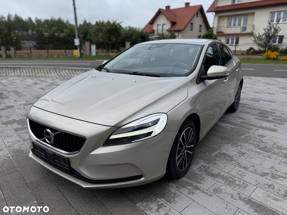Volvo V40 D2 - 1