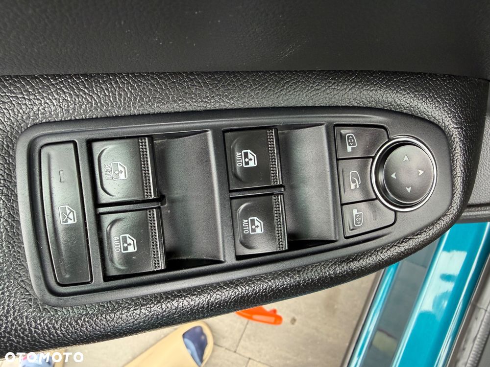 Renault Arkana 1.6 E-TECH Intens MMT - 32
