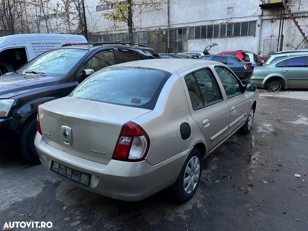 Dezmembrez Renault Clio Symbol bej auriu 1,4 benzina TED11 - 8