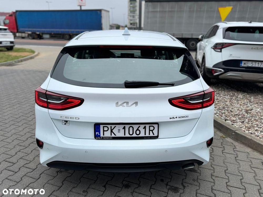 Kia Ceed 1.5 T-GDI M - 5