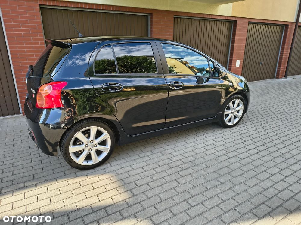Toyota Yaris - 3