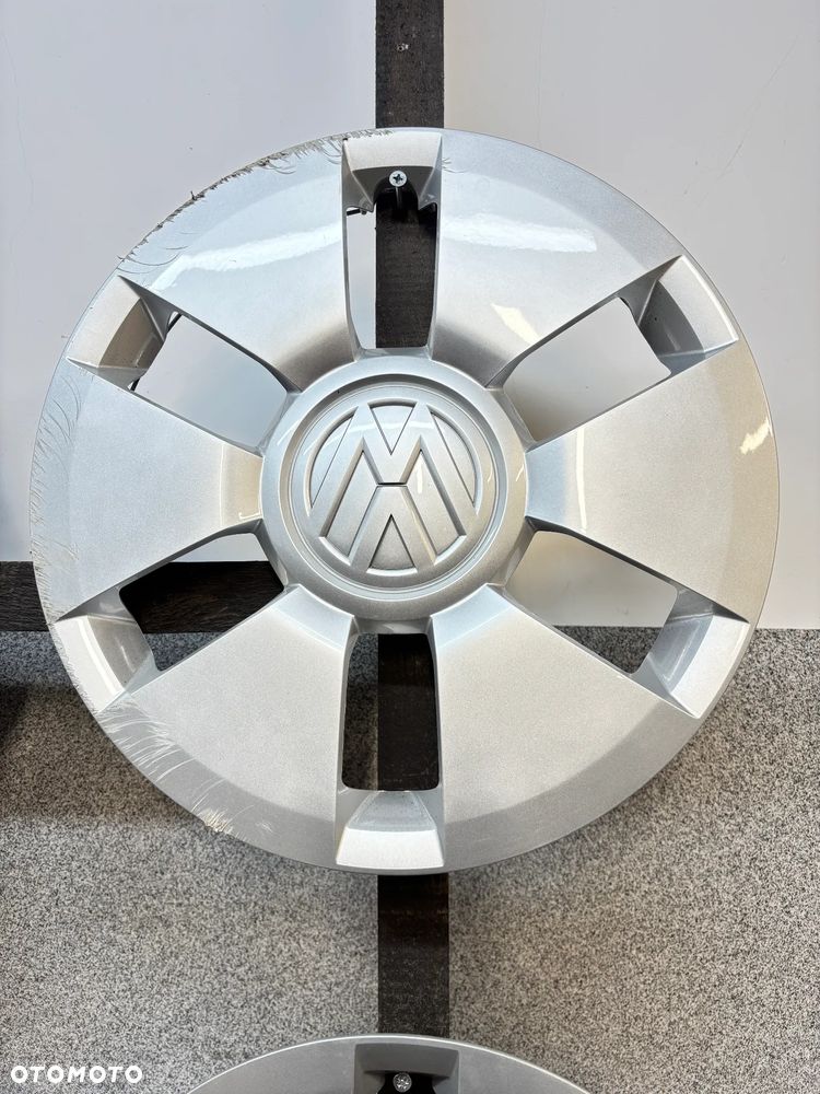 4 Kołpaki Volkswagen UP, 14" 1SO 601,147 - 3