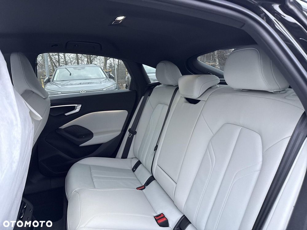 Audi A5 Limousine - 13