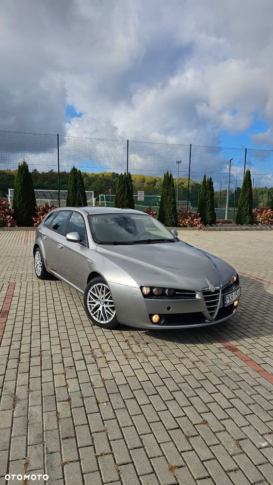 Alfa Romeo 159 2006 photo 2