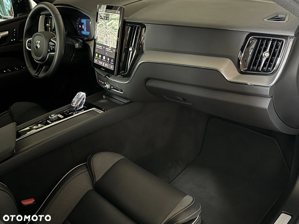 Volvo XC 60 B5 B AWD Geartronic RDesign - 22