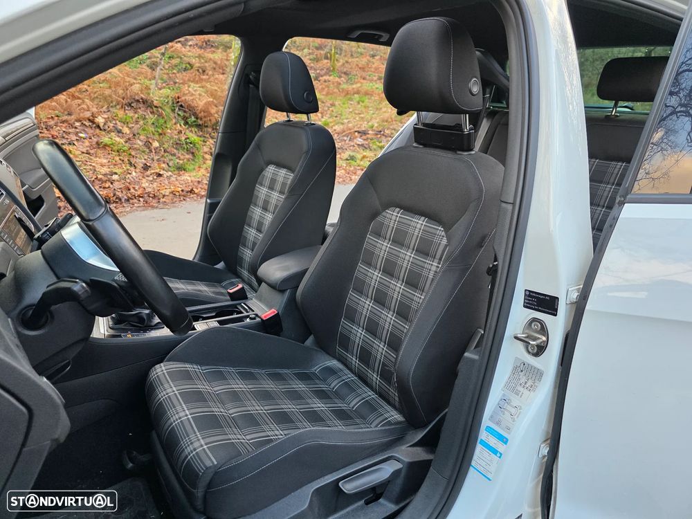 VW Golf GTD (BlueMotion ) DSG - 19